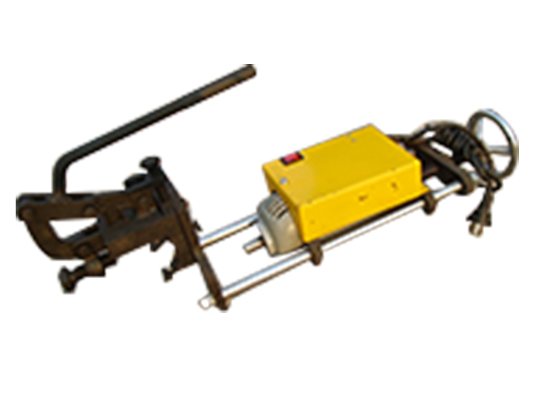 ZG-13型電(diàn)動鋼軌鑽孔(kong)機