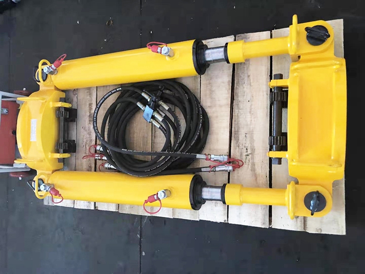 YLS-900型液壓拉(la)伸機