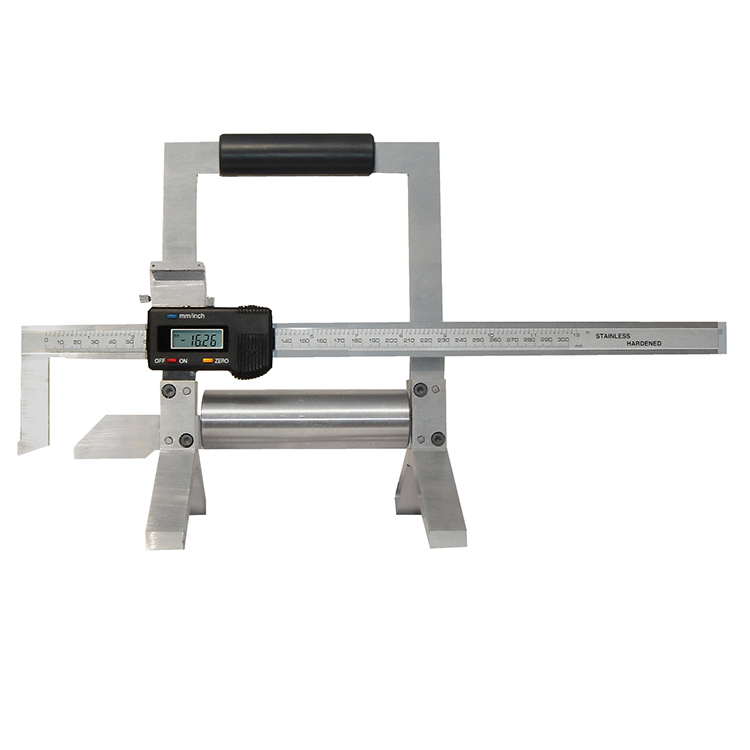 機車(che)輪對組裝專用深(shen)度尺