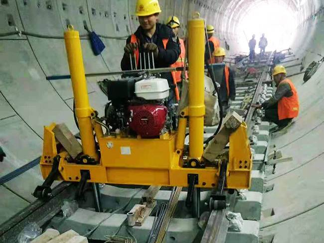 中鐵四局北(bei)京地鐵施工(gōng)