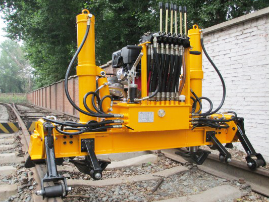 YQBJ-300x125型(xíng)高行程(chéng)液壓起(qi)撥道機(jī)