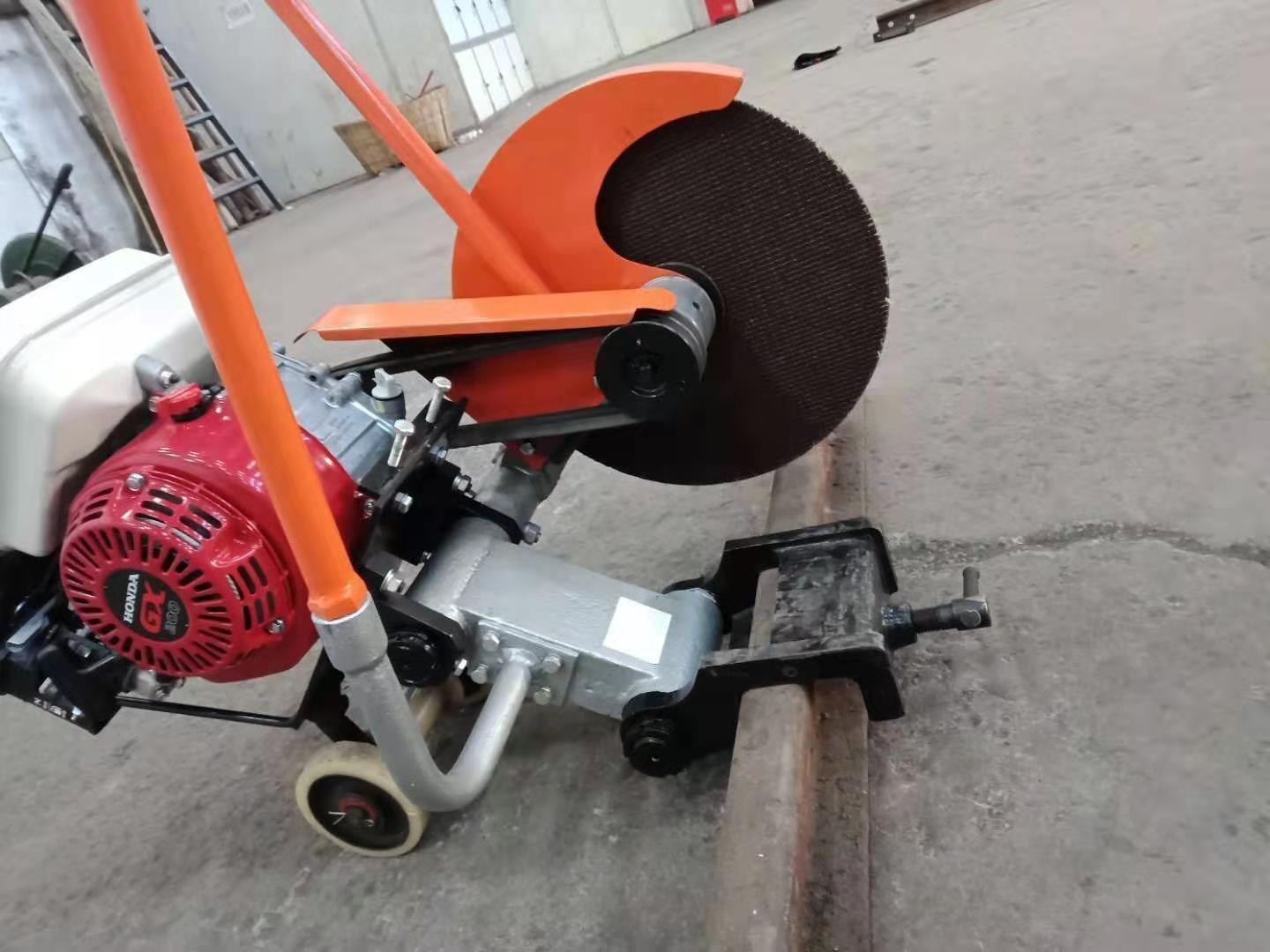 NQG-6.5II型内(nèi)燃鋼軌鋸軌(guǐ)機 